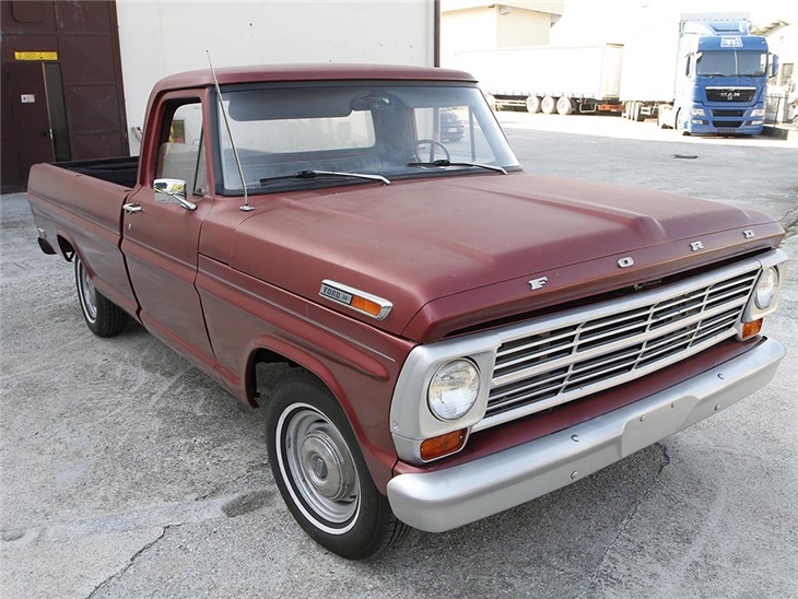 FORD F100